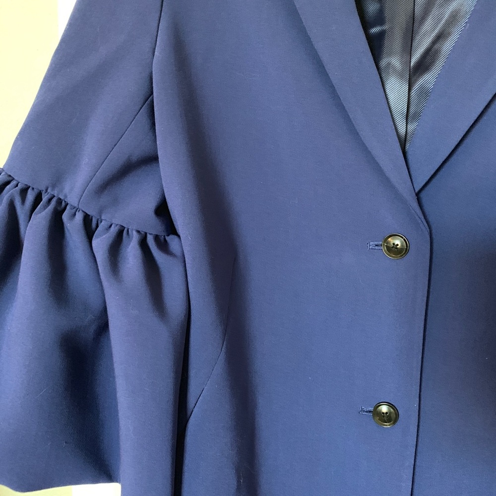 Banana republic bell sleeve coat - Picture 4 of 5